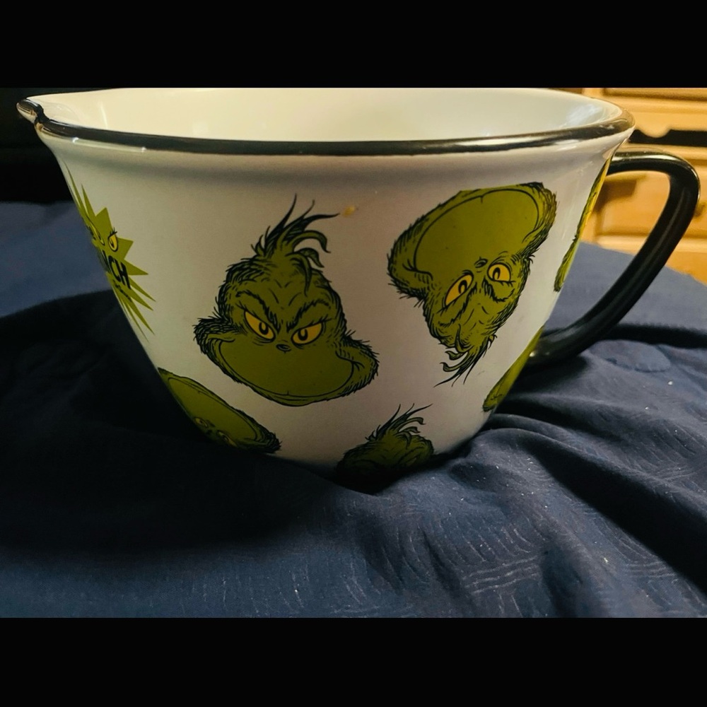Dr. Seuss How The Grinch Stole Christmas Batter Mixing Bowl  GRINCH